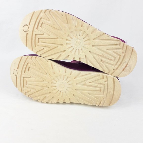 Ugg Adoria Tehuano Short Booties Size 8 - Picture 8 of 9